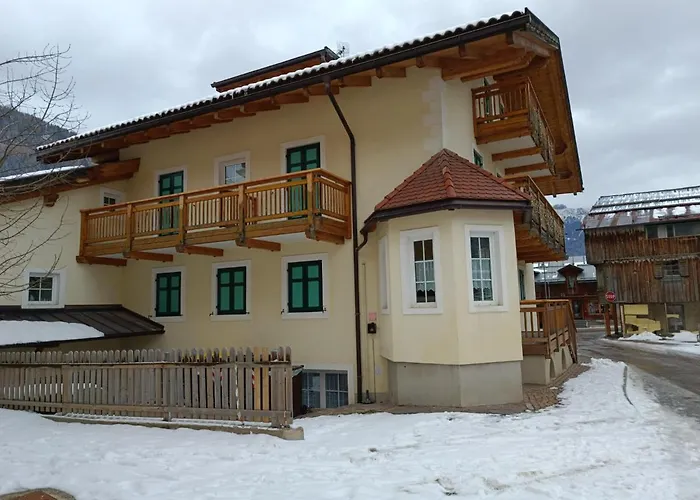 Villa San Carlo Pozza di Fassa